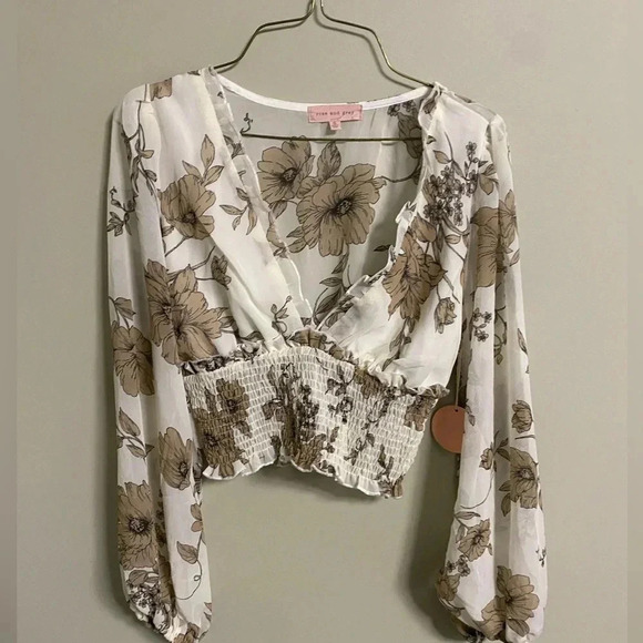 Rose & Olive Tops - Rose & Olive Sheer Floral Crop Top Ruched Waist Peasant Sleeves New  Size Small